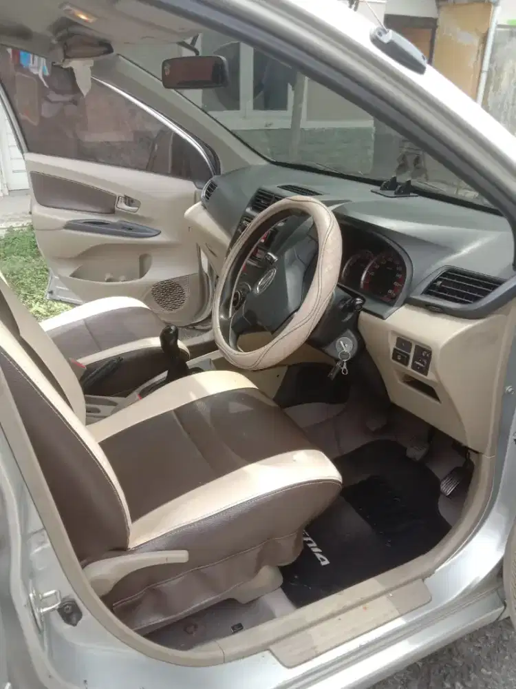 Dijual Cepqt Xenia tahun 2012