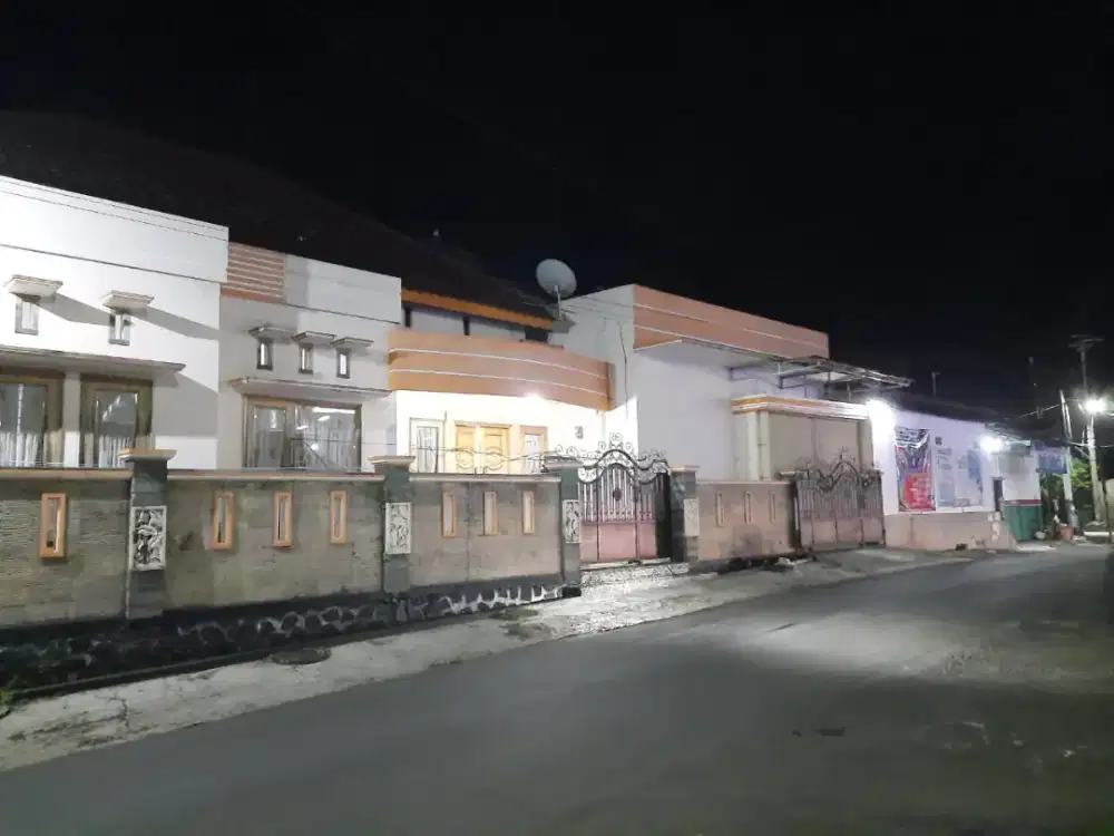 Dijual Rumah + Toko Lokasi strategis Depan SPBU Pinggir Jalan Raya