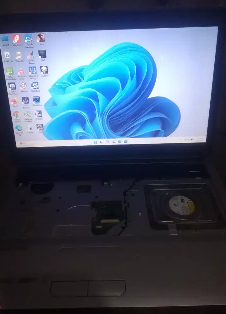 laptop gigabyte xnote windows11 ram 6gb normal layak pakai.