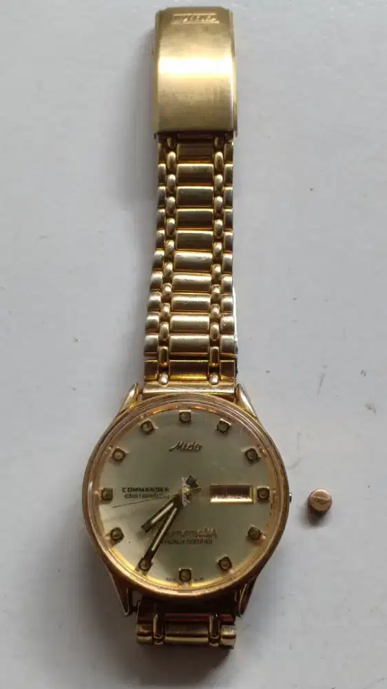 Mido Commander Datoday Chronometer Officially Certified.
