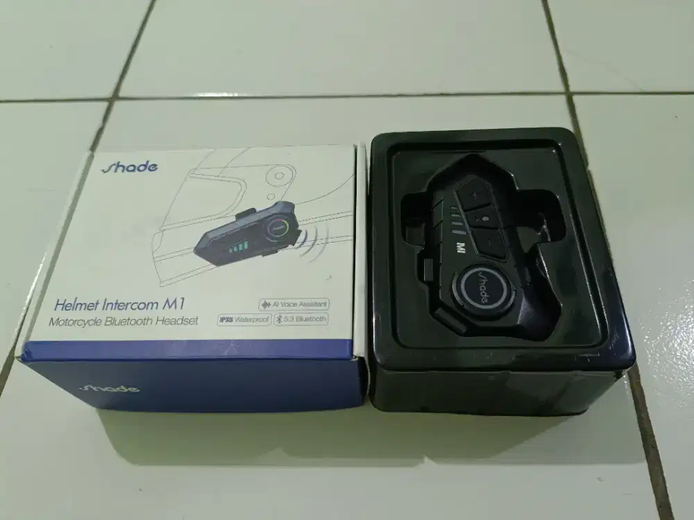 Intercom Helm merek Shade