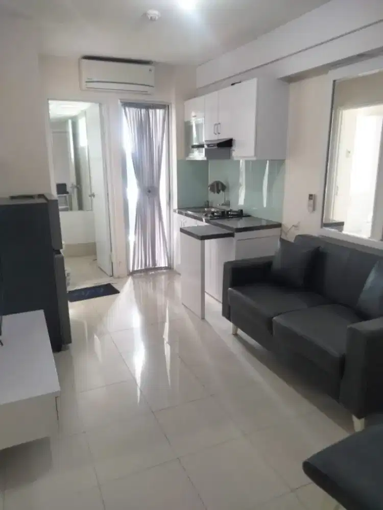 Di jual atas mall Bassura 2bedroom besar readdy cash/kpa