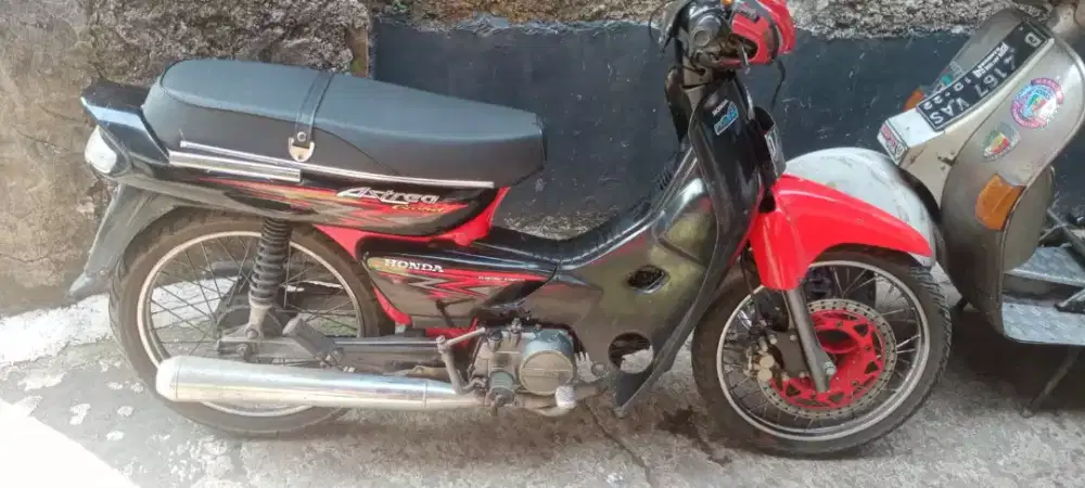 astrea legenda 2003 kumplit