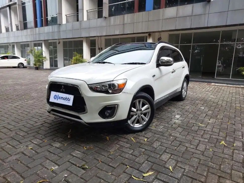 TDP 8,JT Mitsubishi Outlander Sport 2.0 PX Bensin-AT Putih 2017