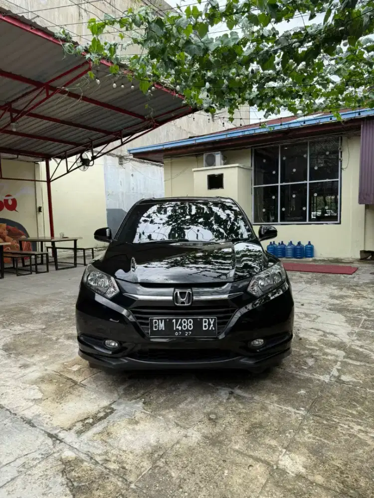 HRV E AUTOMATIC 2015 HITAM
