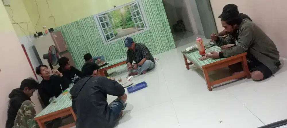 Di cari yg menerusin usha nasi goreng