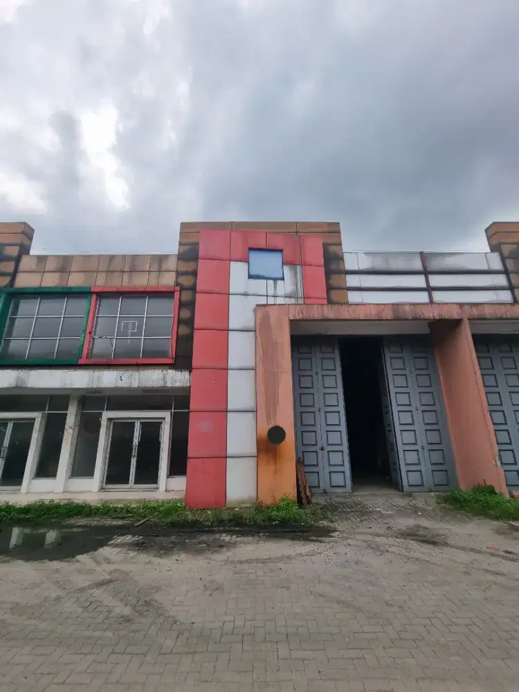 Gudang 3 in 1 SM Raja Warehouse
