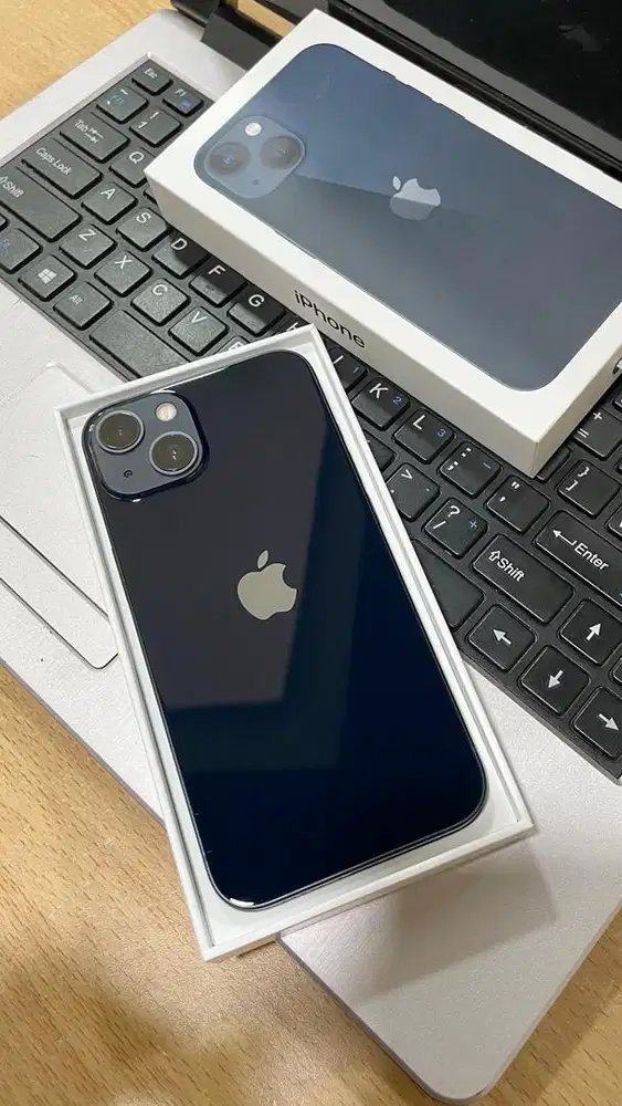 iPhone 13 128 gb iBox bh 100% garansi aktif sampai juli 2026