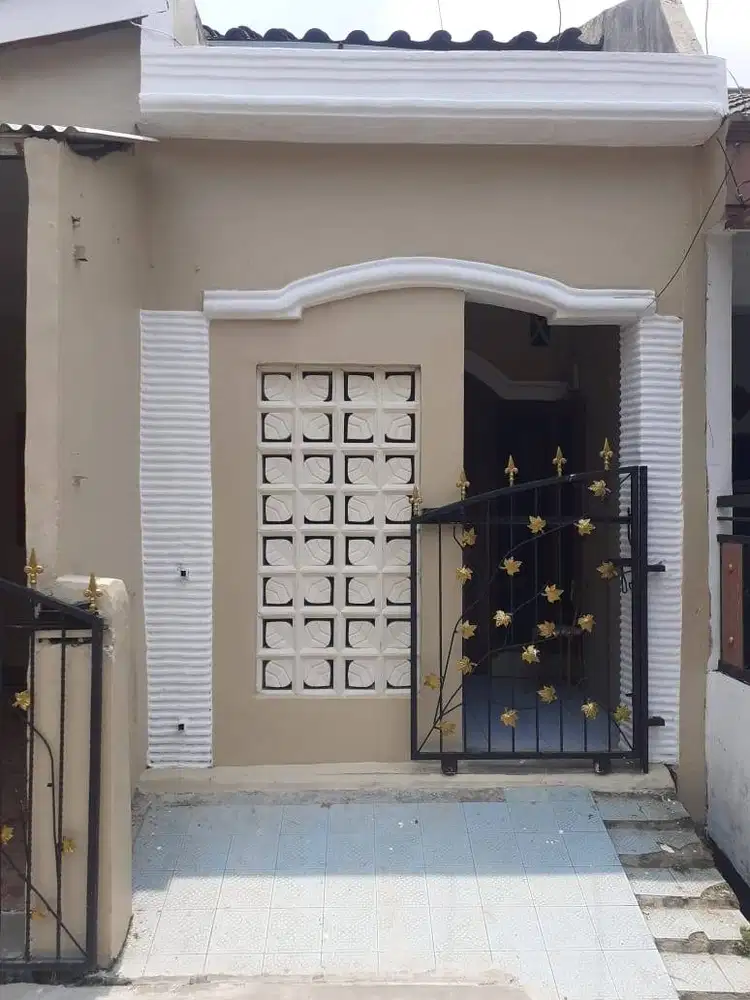 DISEWAKAN RUMAH