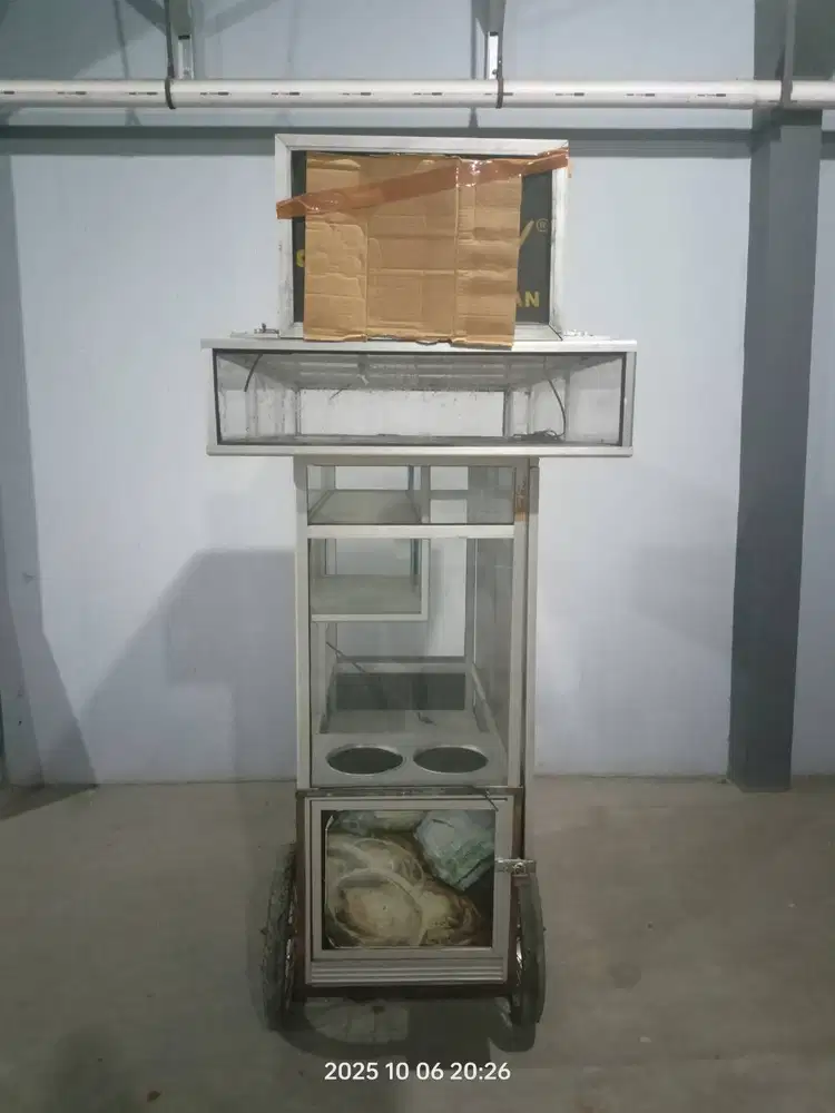 Gerobak berneonbox untuk usaha kuliner
