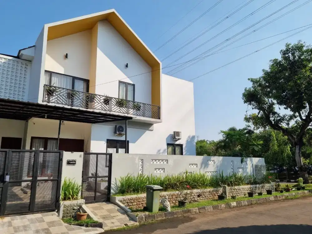 Rumah Bagus Rapi Terawat di Cikunir, Jakamulya, Bekasi Selatan