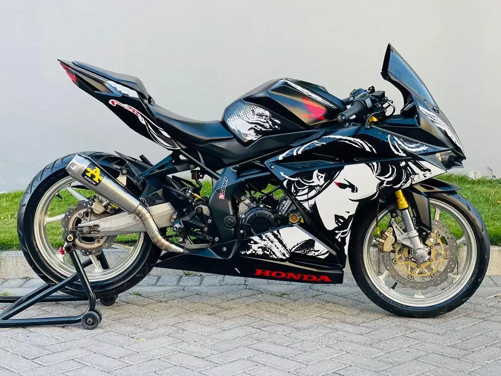 Honda cbr 250rr black matte cbr250rr cbr250 rr hitam plat N cbr 250 rr