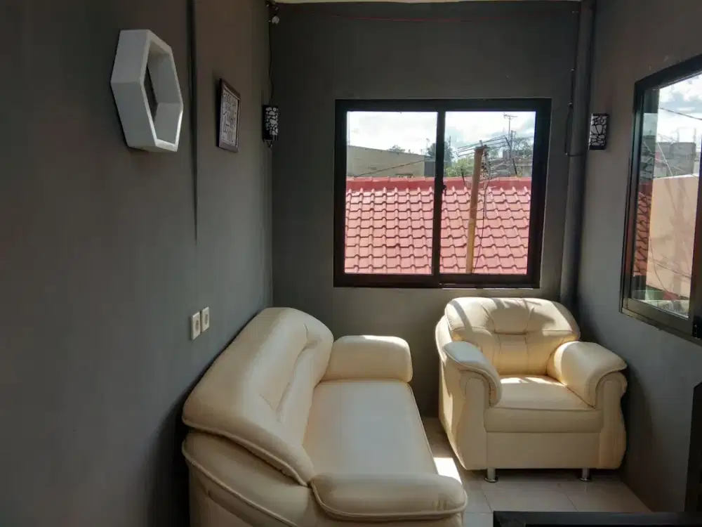 Rumah Kos, 4 kamar + 3 Rumah Kontrakan, Jl.Tegal Parang jaksel