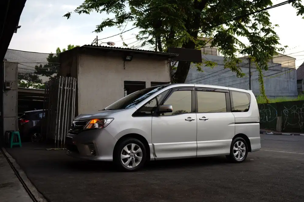 Nissan Serena 2013 Bensin