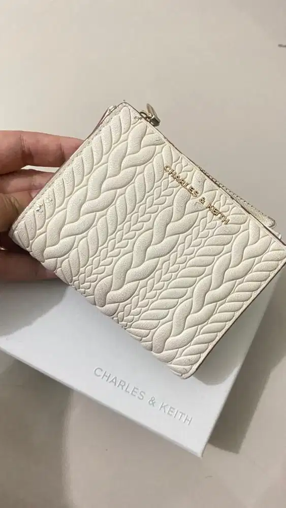 Dijual Dompet Charles & Keith Original