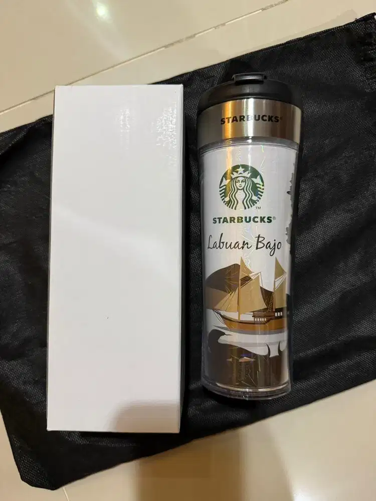 Tumblr Starbucks ori Labuan Bajo