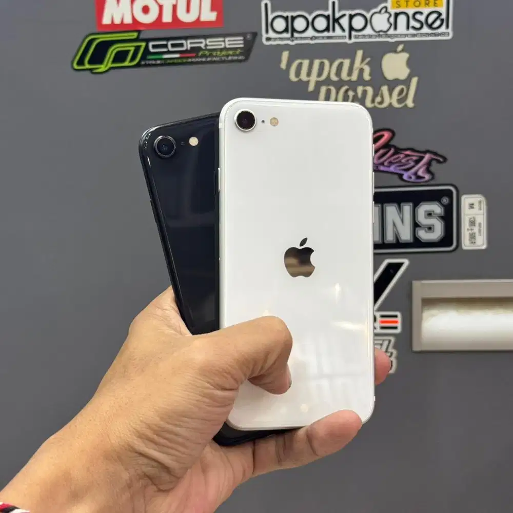 iphone SE 2020 resmi ibox fullset ori mulus like new