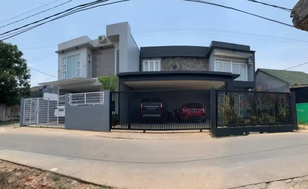 Di jual 2 rumah murah bonus kolam renang & barang barang nya
