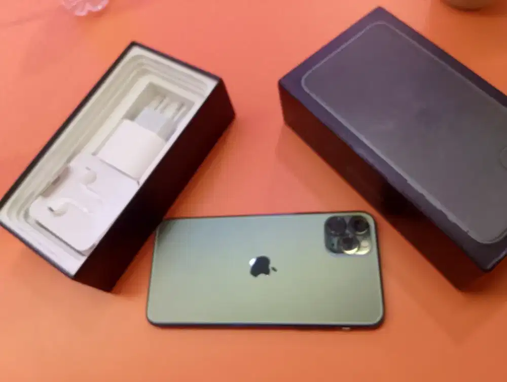Iphone 11 pro max 256gb terjamin new warna green