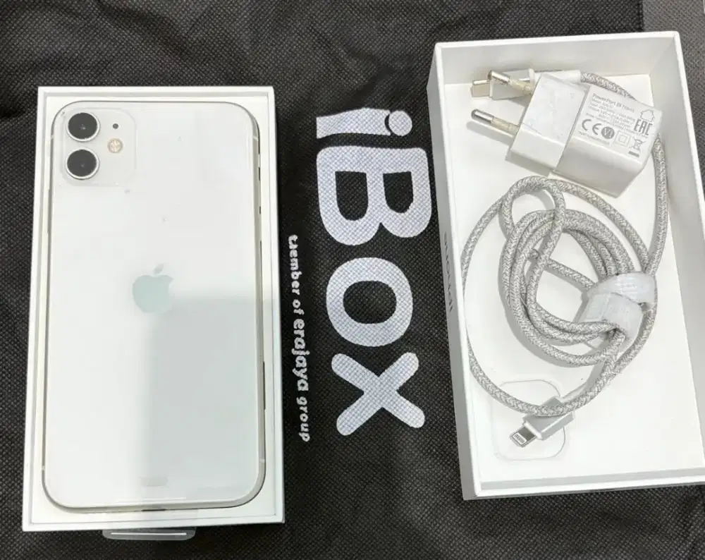 Di Jual HP IP 11 128 Putih