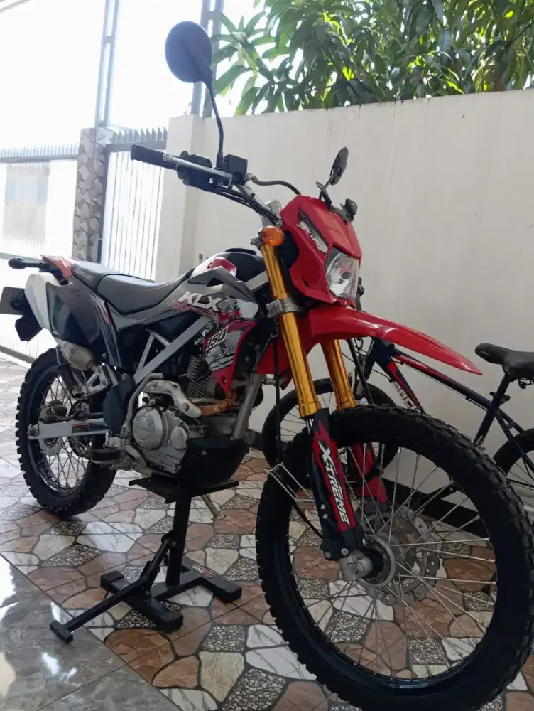 Kawasaki KLX bf Xtrem taun 2023