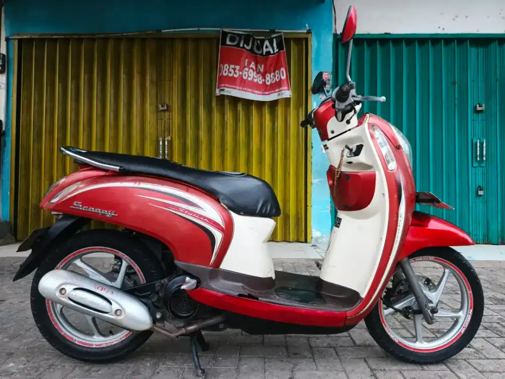 Honda Scoopy 2015