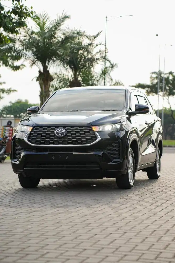 Toyota Innova Zenix G Hybrid 2024