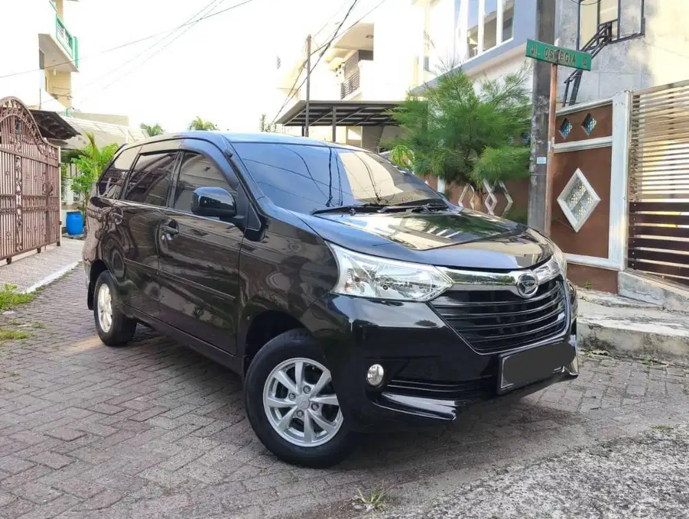An Pribadi Daihatsu Xenia 1.3 R Deluxe AT 2016 2017 Hitam Original