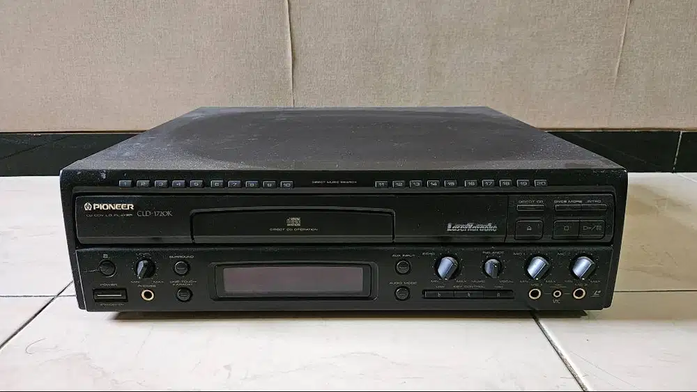 Laser disc Pioneer CLD 1720K Japan Kondisi Mati