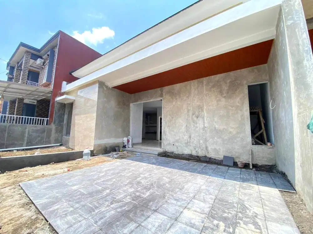 Rumah Baru Modern dan Nyaman dekat Jalan Raya Caturharjo