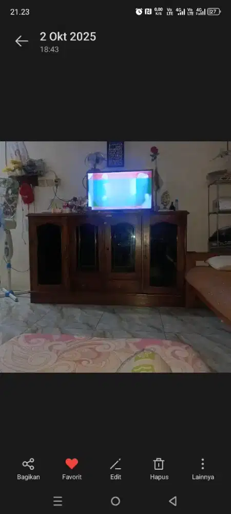 Meja televisi jati