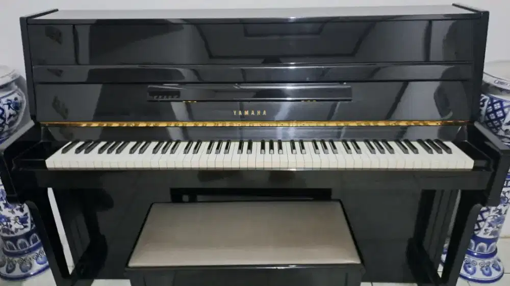 PIANO YAMAHA LU 80 CPE