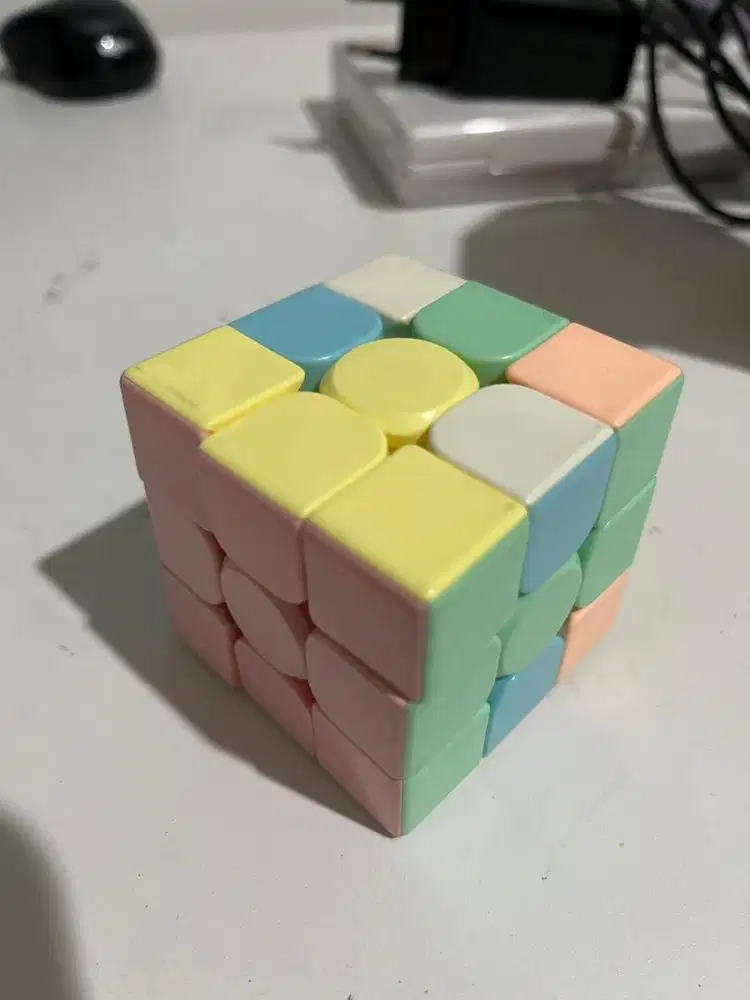 Rubik 3x3 Mainan Warna Pastel