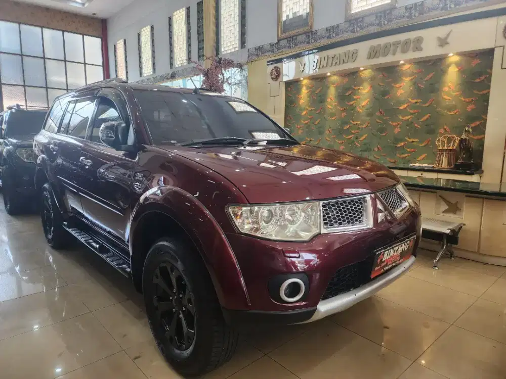 PAJERO DAKAR AT 2012 MARUN / MODEL THN 2013 (BINTANG MOTOR)