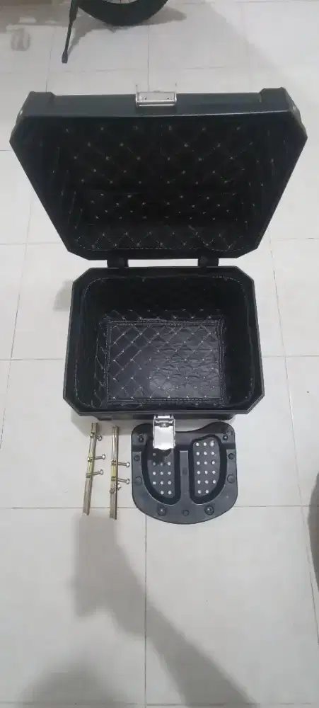 Dijual Cepat Box Badak Hitam Lokasi ITC Fatmawati 500 nego