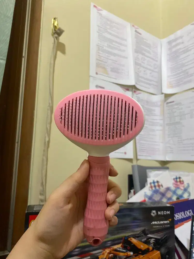 Sisir anjing mudah buang buku kasar