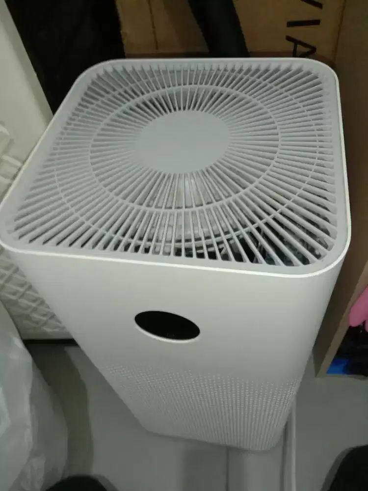 pembersih udara (air purifier) dari Xiaomi