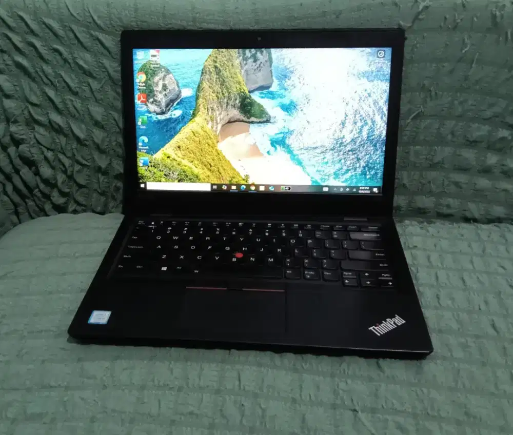 Lenovo Thinkpad L380 Core i5 8265u/ 8gb/ 256gb/ touchscreen