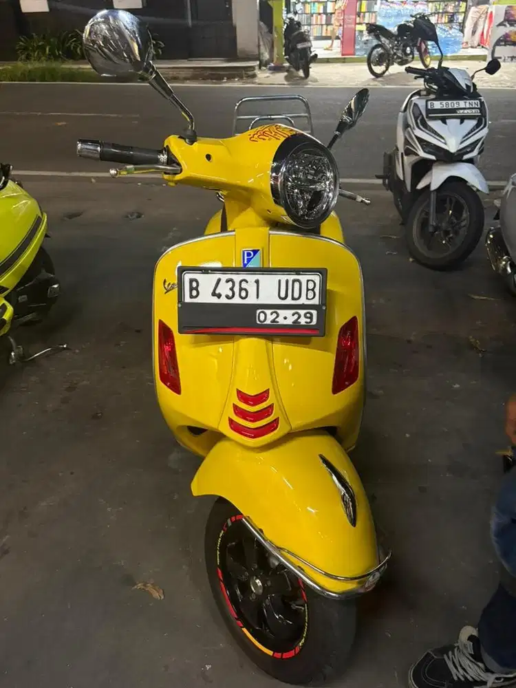VESPA GTS S EDITION 2023