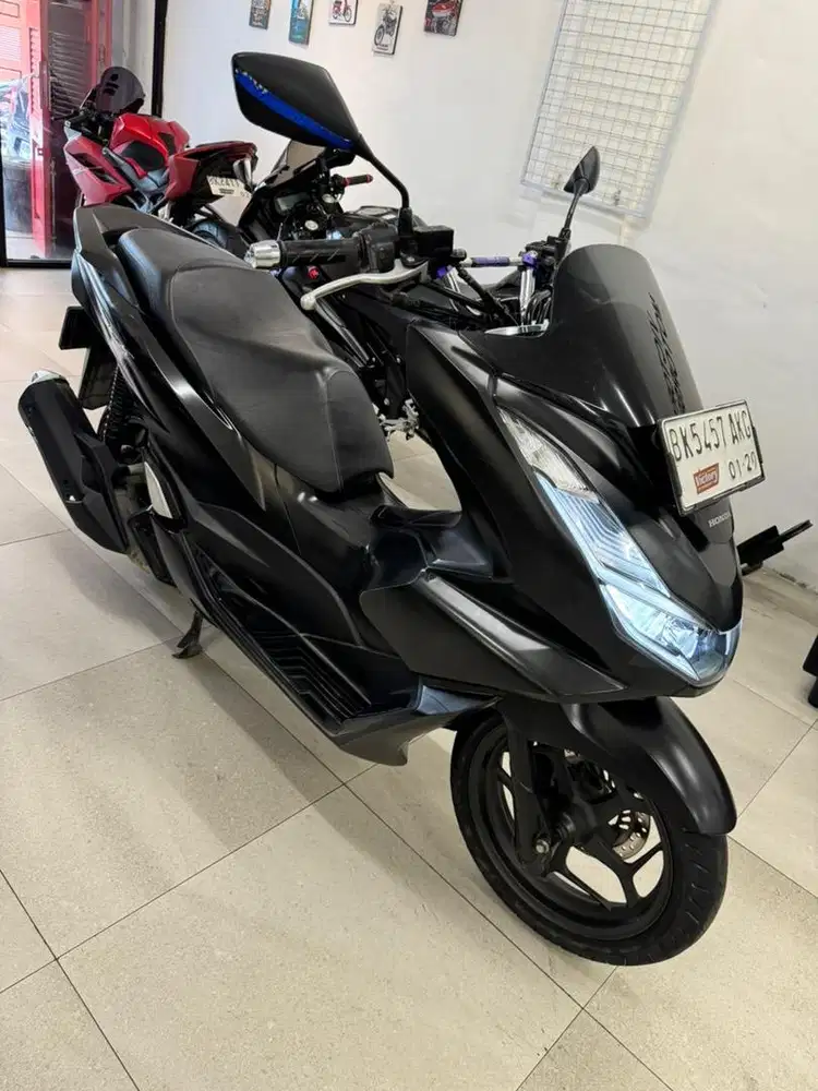 Honda PCX 160 CBS tahun 2021 warna Hitam Dop PCX160 CC Motor Matic