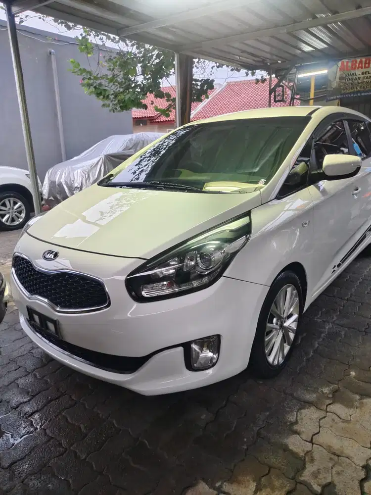 TERMURAH KIA CARENS LX 2.0 MATIC 2013 GEN 3