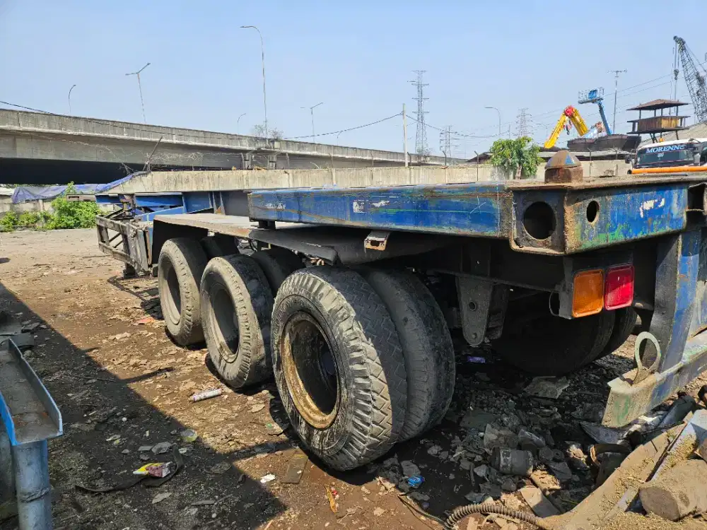 Buntut Trailer CIMC 40 Feet 3 Axle Rangka