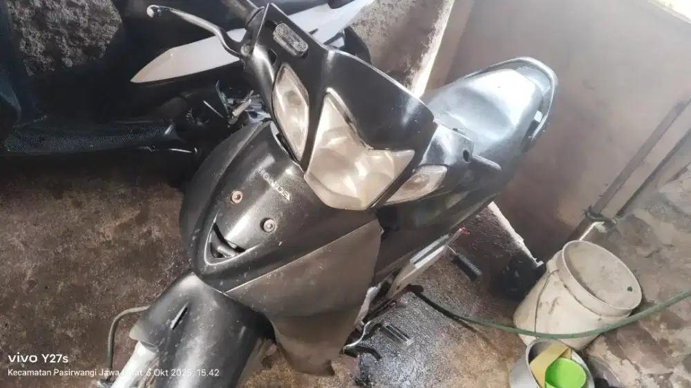 Motor karisma isi habis