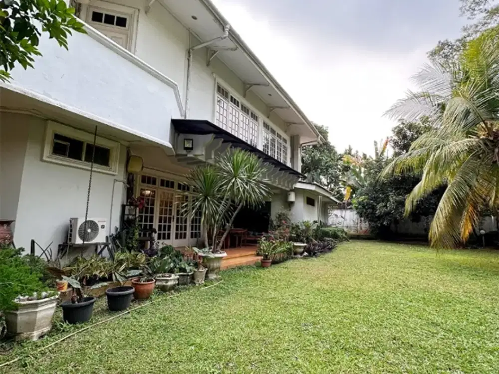 Rumah mewah di sriwijaya Kebayoran baru Jakarta Selatan