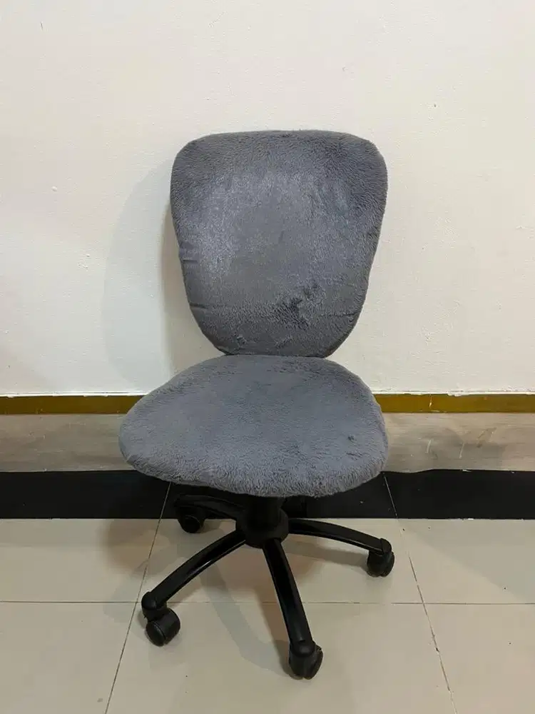 kursi kerja informa