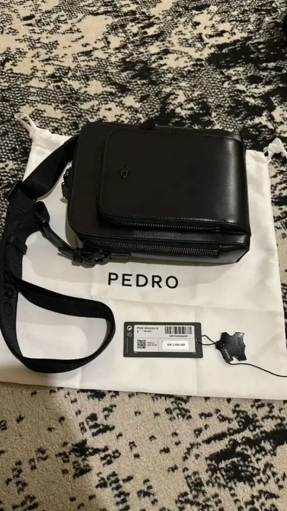 Tas Selempang Pedro Original 100% - Modern Black Leather