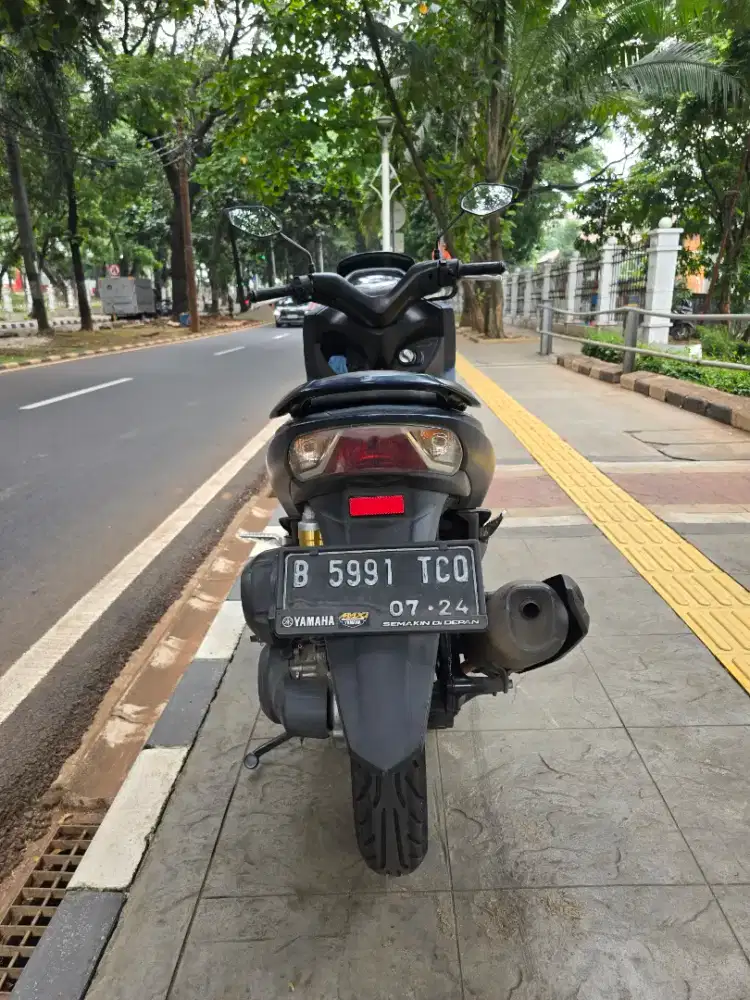 DP MINIM 1JTA CASH KREDIT YAMAHA LEXI S THN 2019 PAJAK IDUP SIAP PAKAI