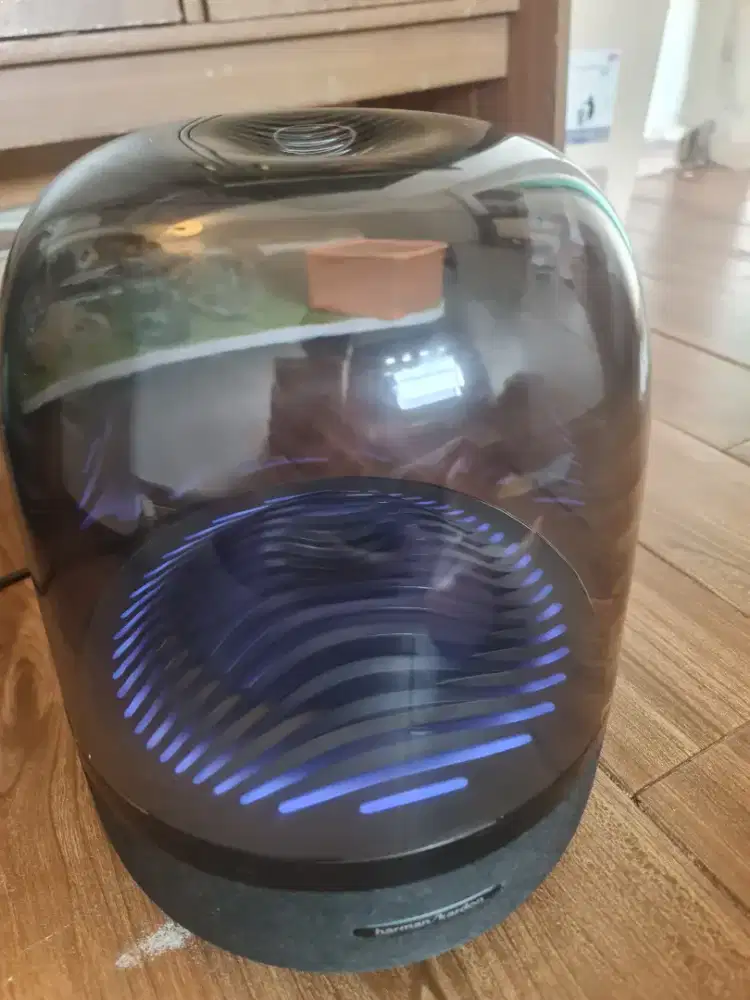 Harman Kardon aura studio 3