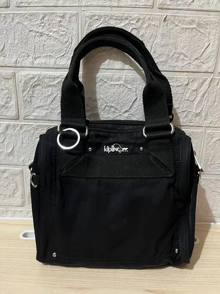 Tas tenteng kipling