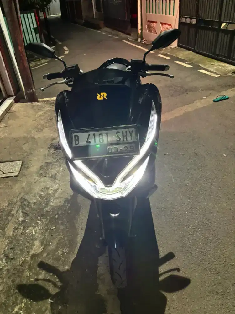Jual pcx hitam 150